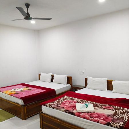 Shivaji Inn Kāziranga Esterno foto