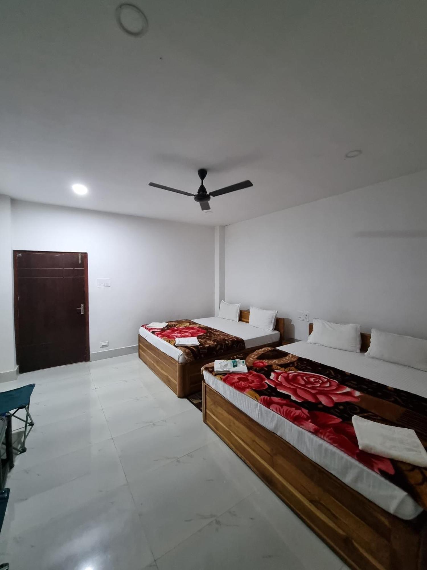 Shivaji Inn Kāziranga Esterno foto